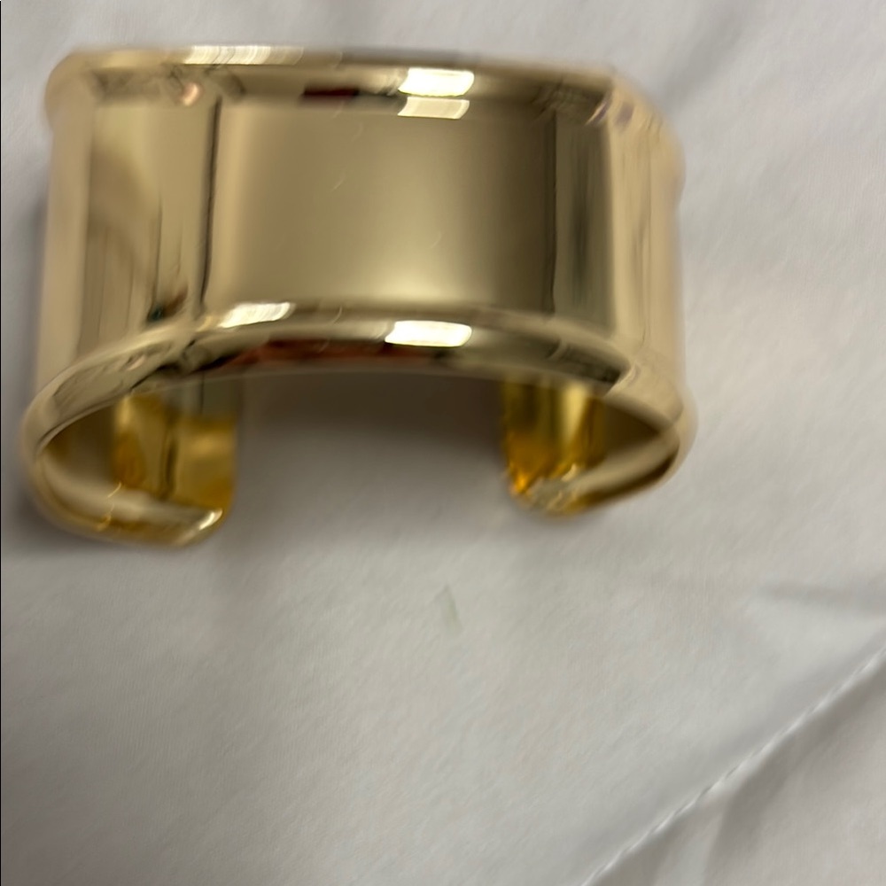 Cuff Bracelet NWOT gold plated